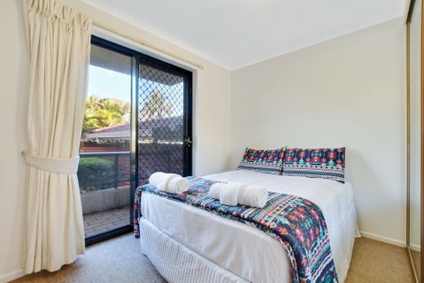 La Mer Apartments - Newcastle Accommodation 4
