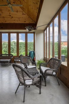 Lancefield Guesthouse - New Castle Tourism 3