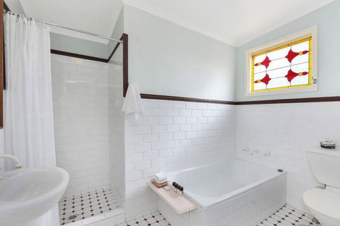 Hotel Etico At Mount Victoria Manor - Newcastle Accommodation 3