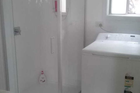 Langley Cottage B & B - New Castle Tourism 7