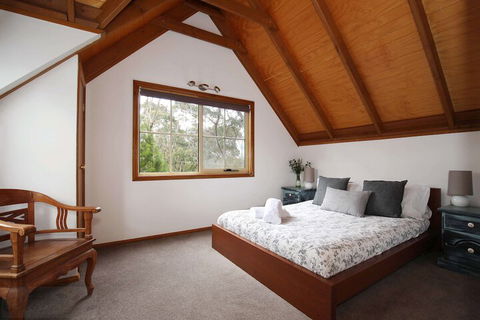 The Lodge Blackheath - New Castle Tourism 5