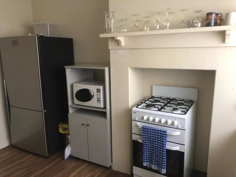 Kingscote Central - Newcastle Accommodation 1