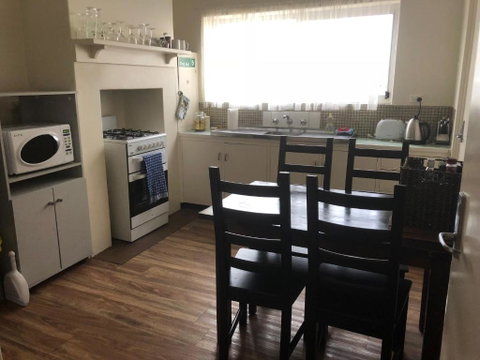 Kingscote Central - Newcastle Accommodation 2