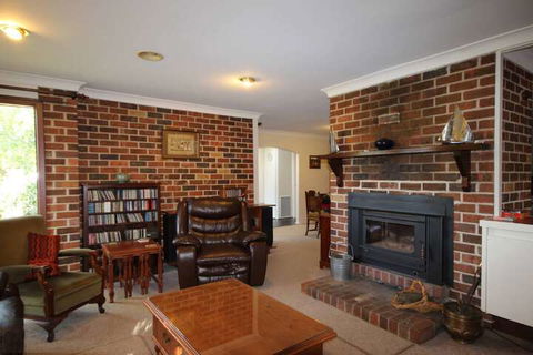 Rosella Retreat - New Castle Tourism 4
