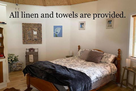 Ionaforest Yurt & Shepherds Hut - New Castle Tourism 7