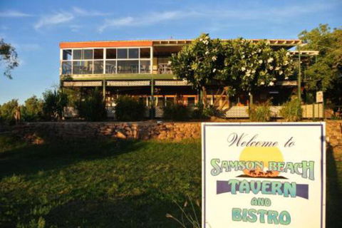 Samson Beach Chalets - New Castle Tourism 2