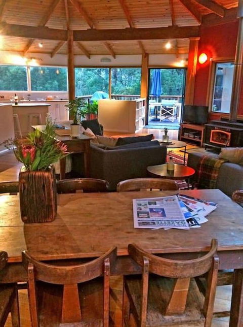 Eaglehawk Rainforest Retreat - Newcastle Accommodation 4