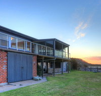 Stanley View Beach House - Newcastle Accommodation