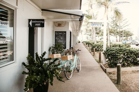 Yeppoon Surfside Motel - New Castle Tourism 3