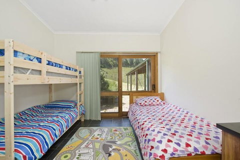 Apollo Panorama Guesthouse - New Castle Tourism 2