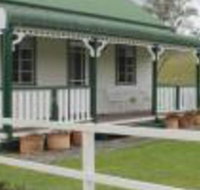 The Dollhouse Cottage - Newcastle Accommodation