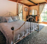 Shady Creek Eco Cabin - Newcastle Accommodation