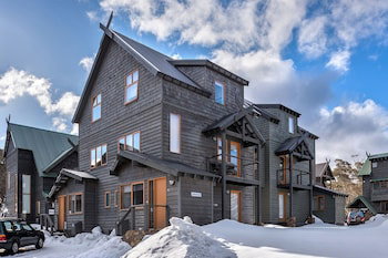 Zoncolan - Newcastle Accommodation 5