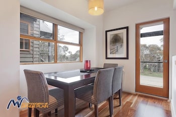 Zoncolan - Newcastle Accommodation 0