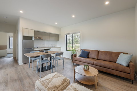 The Retreat At West Beach Parks - New Castle Tourism 2