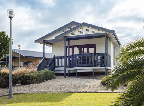 The Retreat At West Beach Parks - New Castle Tourism 6