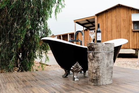 Saltbush Retreat - Newcastle Accommodation 6