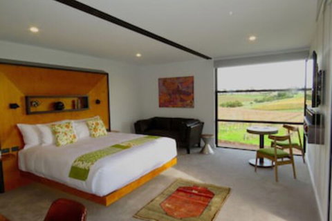 Hotel California Road Inkwell Wines - Newcastle Accommodation 0