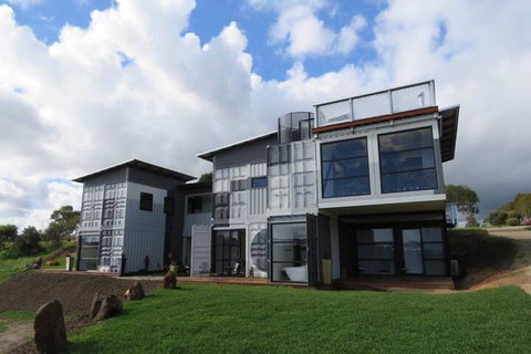 Hotel California Road Inkwell Wines - Newcastle Accommodation 7