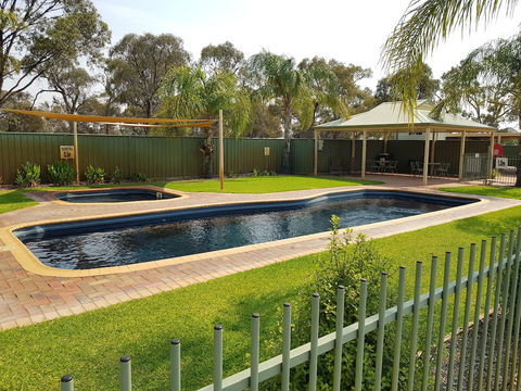CluBarham Golf Resort - Newcastle Accommodation 2