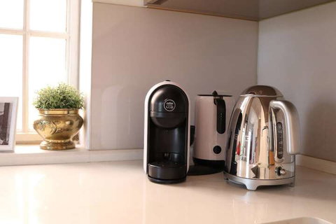 Alcaston House - Rejuvenate Stays - New Castle Tourism 7