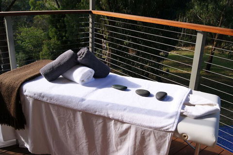 Eagles Nest - Newcastle Accommodation 7