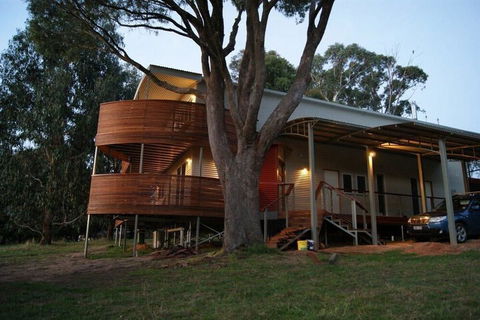 Eagles Nest - Newcastle Accommodation 1