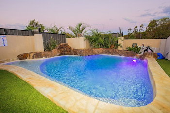 Anaheim Park Oasis - Newcastle Accommodation 0