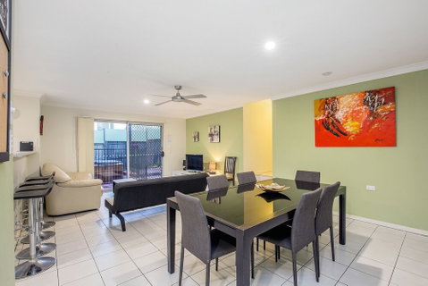 Anaheim Park Oasis - Newcastle Accommodation 1
