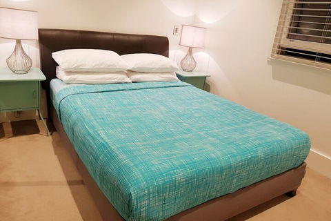 Darling Harbour Modern 2 Bedroom Terrace - Newcastle Accommodation 3
