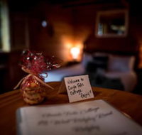 Guide Falls Cottage - Newcastle Accommodation