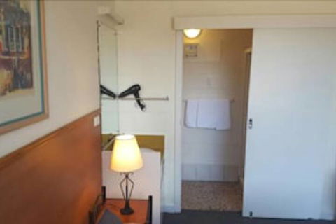 Mt Lyell Motor Inn - New Castle Tourism 6