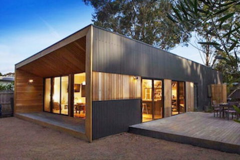 Armstrongs Close TO Beach - New Castle Tourism 0