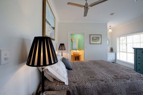 Angaston House - New Castle Tourism 2