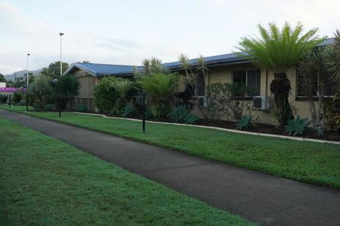 YAL Cairns A Motel That Makes A Difference - Newcastle Accommodation 4