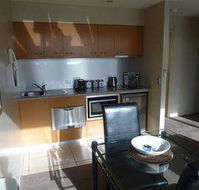 Flinders Lane Holiday Apartments - New Castle Tourism