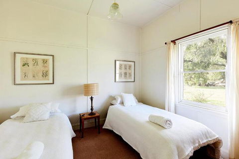 Tarndwarncoort Farmers Cottage - New Castle Tourism 2