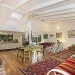 A SWEET ESCAPE Aluna - New Castle Tourism 0