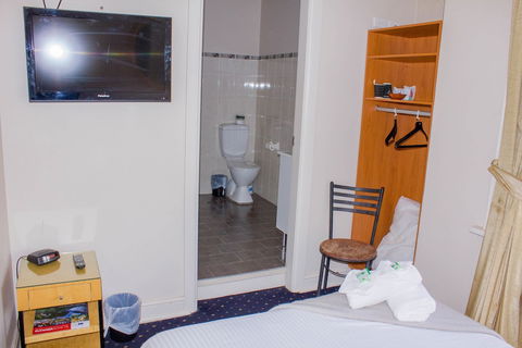 Gardners Inn Hotel - New Castle Tourism 6