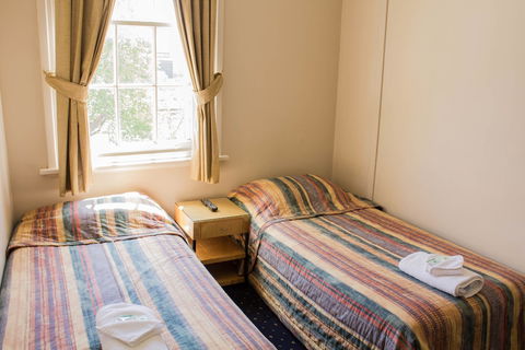 Gardners Inn Hotel - New Castle Tourism 3