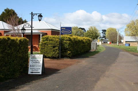 Ross Motel - New Castle Tourism 0