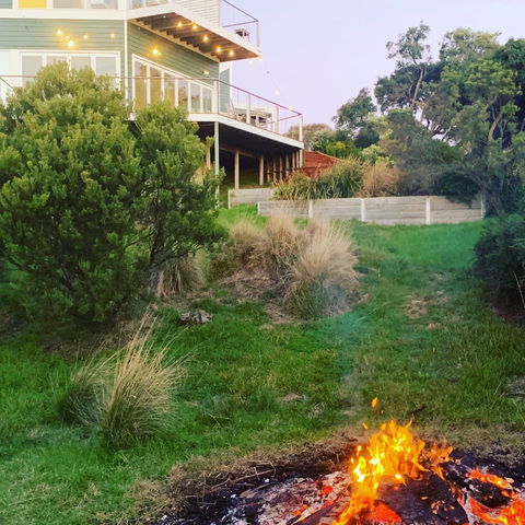 Views Pet Friendly Hotel â€“ Cape Schanck - New Castle Tourism 0