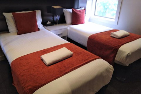 Apartments On Chapman - New Castle Tourism 1