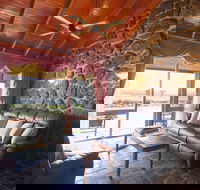 Tuki Retreat - Newcastle Accommodation