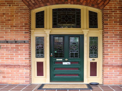 Penghana Bed & Breakfast - New Castle Tourism 1
