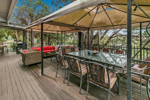 Total Rye Beach Family Getaway - Newcastle Accommodation 6