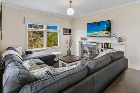 Total Rye Beach Family Getaway - Newcastle Accommodation 2