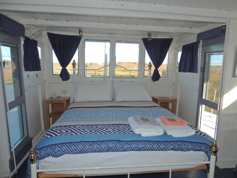 PS Federal Retreat Paddle Steamer Goolwa - Newcastle Accommodation 4