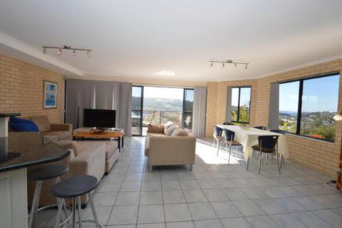 Aegean Blue - New Castle Tourism 0