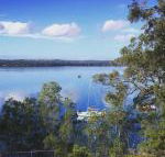 SilverWaters Waterfront Accommodation - New Castle Tourism